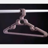 چوب لباس پلاستیکی صدف ۶ عددی