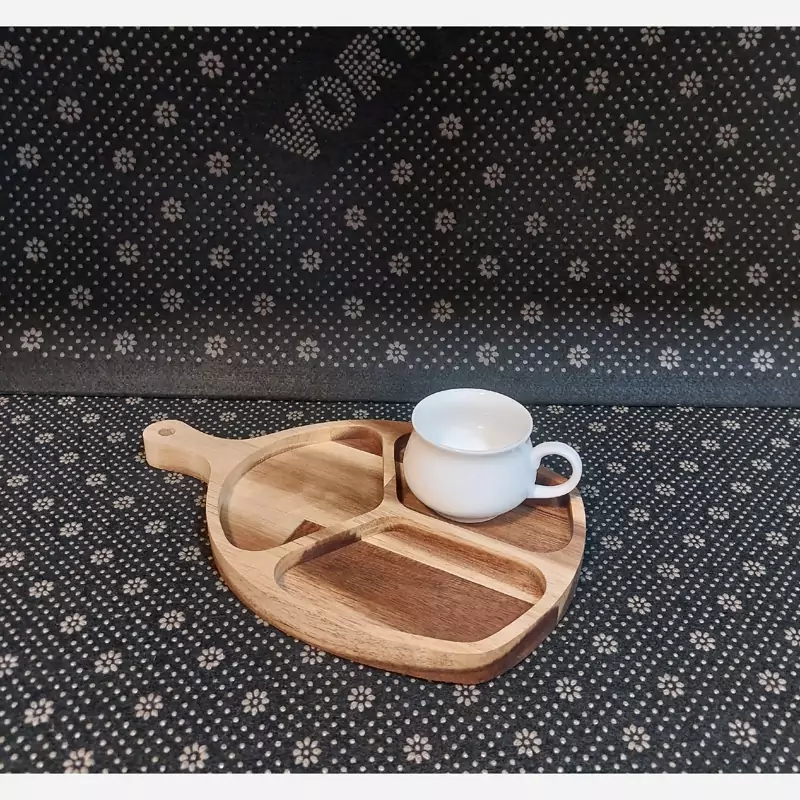 ادوخوری چوبی ۳خانه