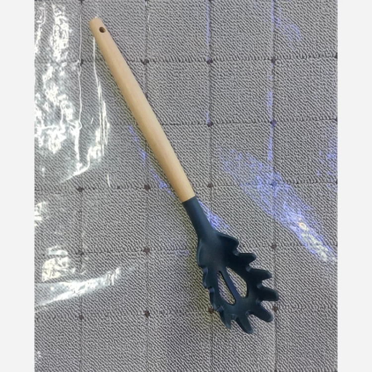 قاشق ماکارونی